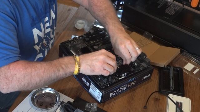 PC Build Part2 Motherboard, Intel i7-8700K, Quadro P4000, ECC RAM. смотреть онлайн
