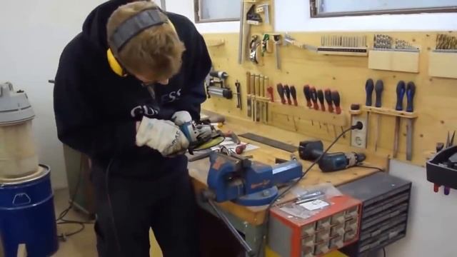 КАК СДЕЛАТЬ СВОИМИ РУКАМИ ПРИСПОСОБЛЕНИЕ ДЛЯ БОЛГАРКИ! ЛАЙФХАКИ ДЛЯ УШМ! КРУТЫЕ ИДЕИ САМОДЕЛОК! смотреть онлайн