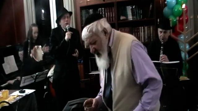 Еврейский АНСАМБЛЬ ХАЛОМ под рук. Мирона Чёрного. Ханука в московской еврейской общине. Часть2. 202