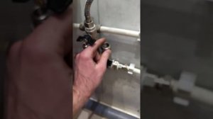 Ремонт шланга подачи воды на стиральную машину