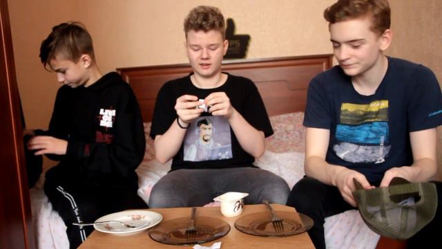 БОЛЬШАЯ, СРЕДНЯЯ ИЛИ МАЛЕНЬКАЯ ЕДА Челлендж ! смотреть онлайн