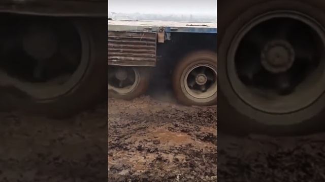 Бернаут на КамАЗе по бездорожью по грязи смотреть онлайн