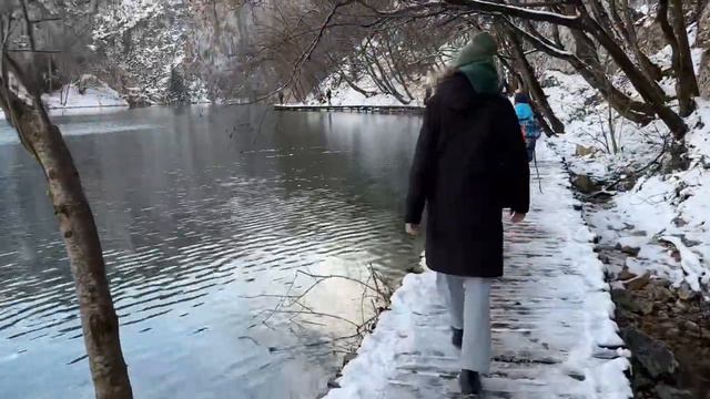 Влог про Плитвицкие озера. Путешествие многодетной семьи по Хорватии. смотреть онлайн