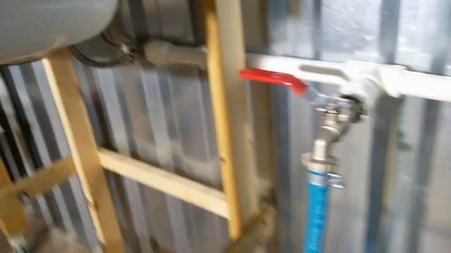 Водоснабжение бройлерного курятника. Насос Вихрь АСВ - 370/2Ч смотреть онлайн