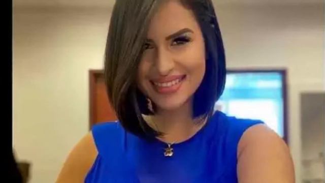 Ilenn Santos - Cleavage смотреть онлайн