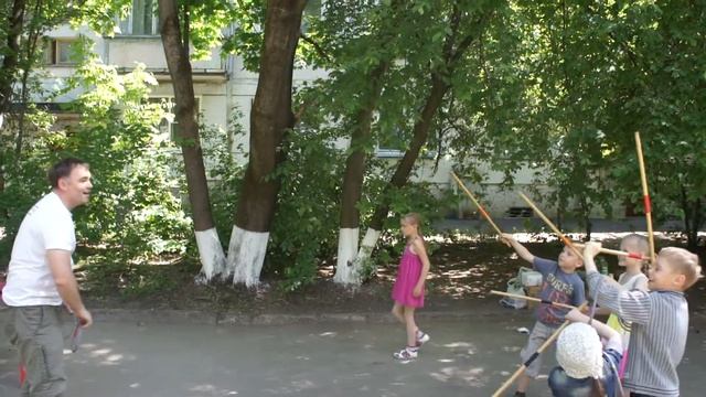 Игра в серсо на празднике двора смотреть онлайн