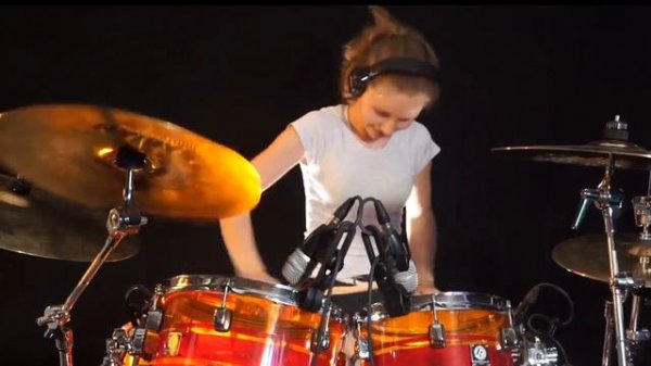 Juke Box Hero (Foreigner); drum cover by Sina