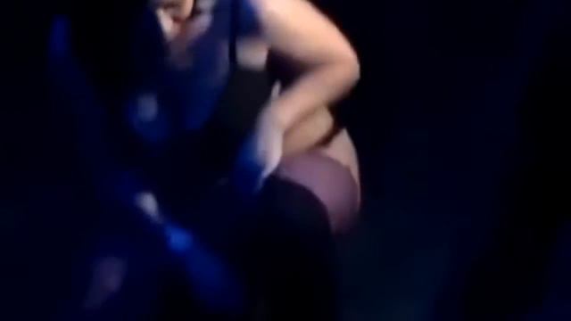 Девушка разделась за Айфон! смотреть онлайн