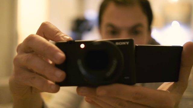 SONY ZV1 - WORTH BUYING IN 2022 ? - EPISODE 13 смотреть онлайн