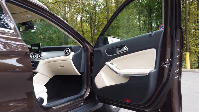 Mercedes-Benz GLA-Class 220d 4MATIC Urban 2014