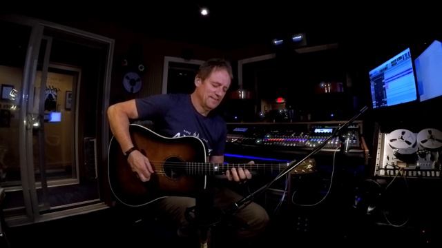 Brad Davis Live Iron Giant смотреть онлайн