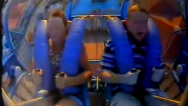 Катапульта в лунапарке на Кипре (г. Айя Напа) смотреть онлайн