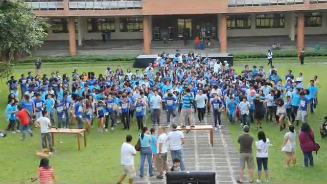 Ateneo A-Fair 2012 Unity Dance LARGEST SHUFFLE DANCE in the WORLD! смотреть онлайн