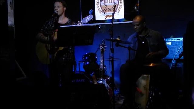 One Of Us - Joan Osborne (COVER Banda DuViniL) - Pub Style, 01.10.2016.