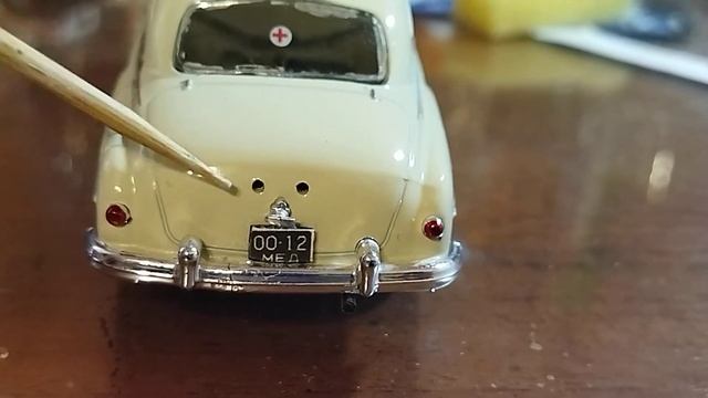 Обзор модели автомобиля ГАЗ 12 Скорая помощь. 1954г.1/43. смотреть онлайн