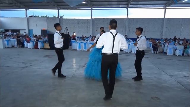 Resumen Mis Xv Años Anny Acatlan de perez figueroa смотреть онлайн