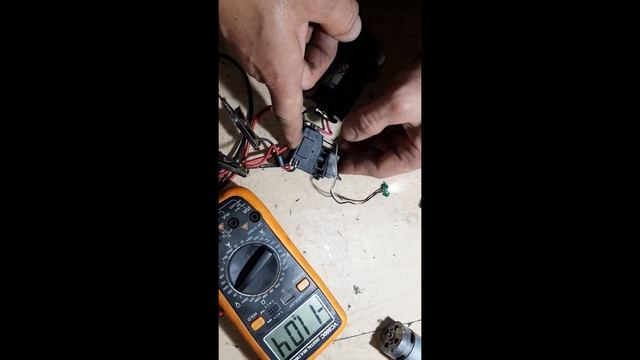 Makita DF330 кнопка 30$ смотреть онлайн