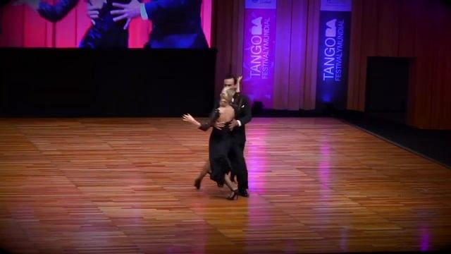 Mundial de Tango 2018 - Los Rosales - Quejas de Bandoneón смотреть онлайн