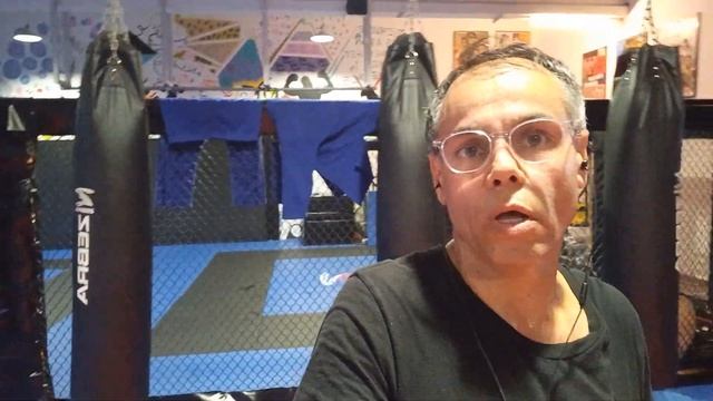 Подарки от Рустами Эмомали для Баходура Усмонова. Бокс. смотреть онлайн