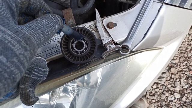 Смазываем "свистящие" ролики Чери Фора ,Элара, Эстина