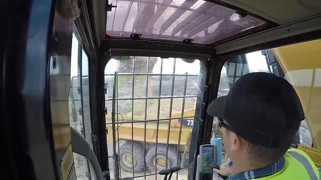 349E ME pit run gravel смотреть онлайн