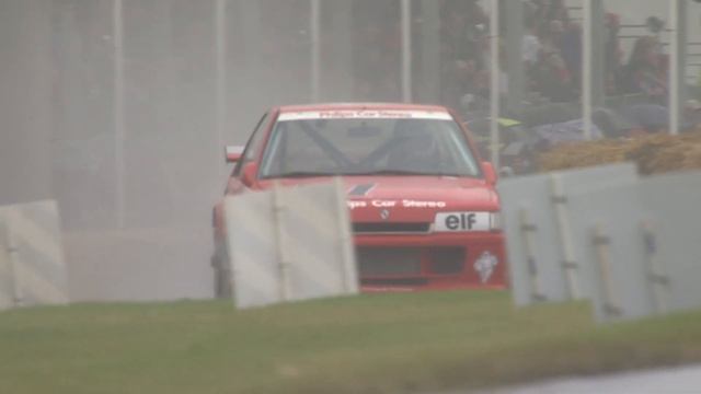 Awesome Renault 21 SuperTourisme howls at Goodwood