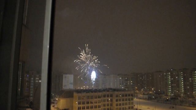 Фейерверк в новогоднюю ночь в Москве смотреть онлайн