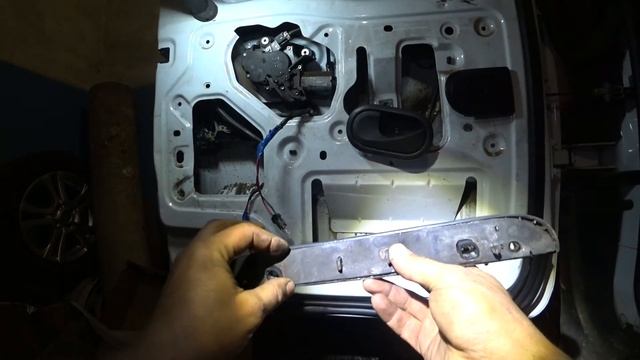 замена лампочек подсветки номера RENAULT KANGOO 3 смотреть онлайн