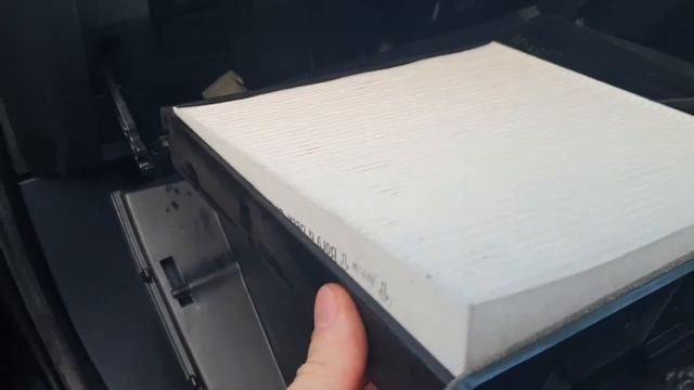 Cabin/pollen air filter change Honda crv mk 3 смотреть онлайн