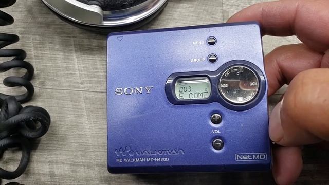 Old School Sony MD Walkman MZ-N420D Mini Disc Portable Music Player смотреть онлайн