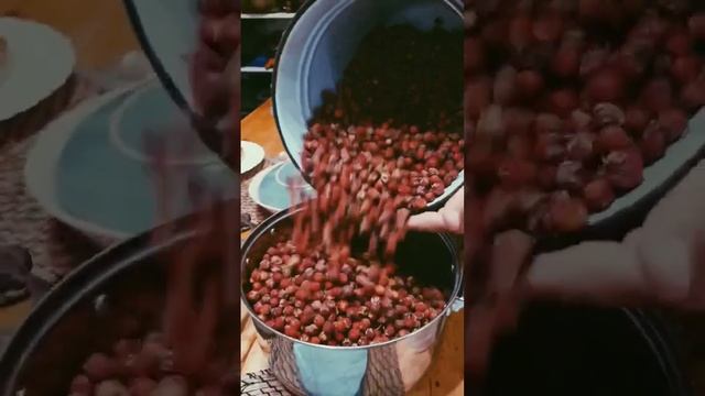 Вкуснятина! На Алтае сезон полевой клубники! Она везде и в огромных количествах! Уймонская долина. смотреть онлайн