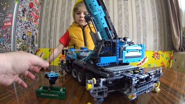 КРАН ЛЕГО ТЕХНИК НА ПУЛЬТЕ УПРАВЛЕНИЯ/НОВАЯ ЛЕГО САМОДЕЛКА ПО ОБРАЗУ КРАНА LEGO TECHNIC 42009 MK II смотреть онлайн