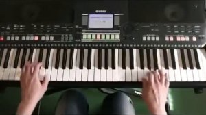 Игра на синтезаторе  Цыганочка