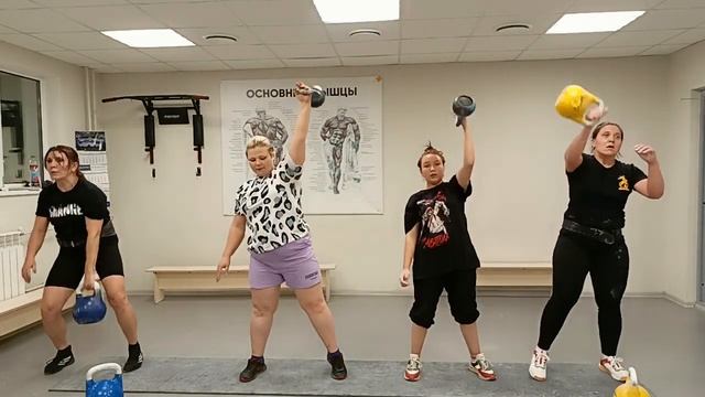 Гиревой спорт. Тренировка с родителями Комплекс Толчок+Цикл+ Рывок. смотреть онлайн
