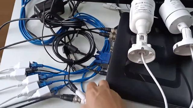 XM 2MP AHD NTSC to PAL смотреть онлайн