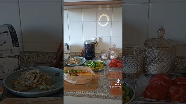 рецепт в лодочки рыба с овощами в духовке. Быстро просто и вкусно ??☺️ смотреть онлайн