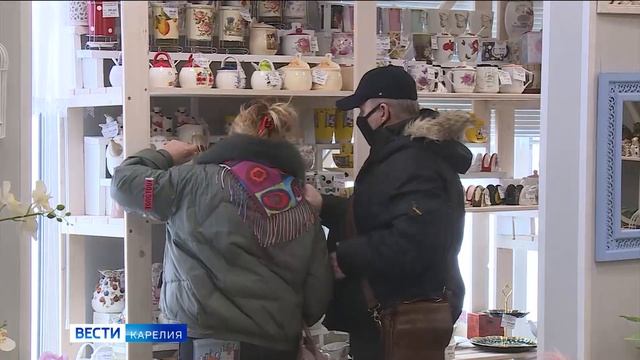 Садовый центр готовится к грядущим праздникам смотреть онлайн
