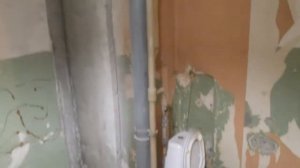 Демонтаж сантехкабины из бетона в панельном доме. Мой опыт.