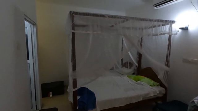 Шри Ланка / Хиккадува / обзор отеля Ritas / стандарт room смотреть онлайн