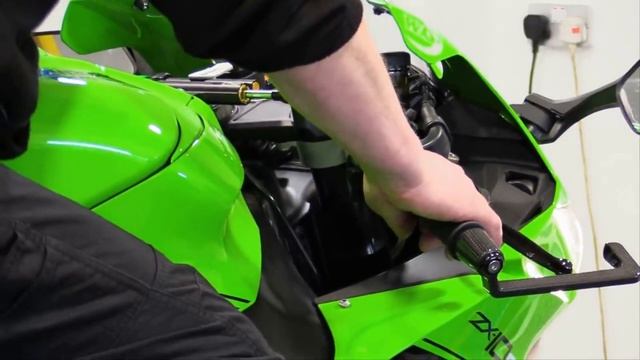 Honda CBR1000RR 2019 Vs Kawasaki ZX10R 2019 Exhaust Sound, Dyno Test, Top Speed, Race And More