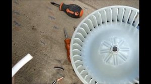 Замена салонного вентилятора в Toyota Fielder или Применяйте образование по назначению