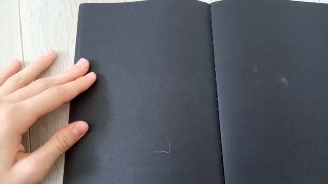 Рисуем на черной бумаге! Рисуем белым карандашом на ЧЕРНОМ фоне! смотреть онлайн