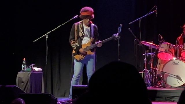 "Red House" - Stanley Jordan plays Jimi - 11/11/22 East Greenwich RI смотреть онлайн