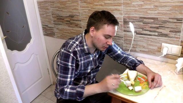 Чизкейк из COFIX против домашнего. Что лучше? И что дешевле? смотреть онлайн