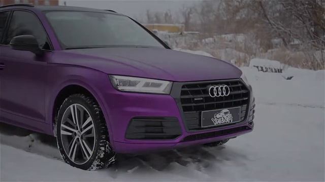 Оклейка виниловой пленкой TeckWrap автомобиля Audi Q5 в детейлинг студии Vipton74 смотреть онлайн