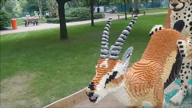 зоопарк из лего в Мюнстере смотреть онлайн