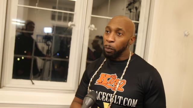 ARTHUR'S Trainer, Pat Barrett: 'LYNDON ARTHUR Won Fight With One Hand'