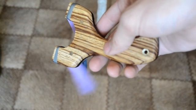 Рогатка из экзотической древесины. Зебрано + Венге // Homemade slingshot смотреть онлайн