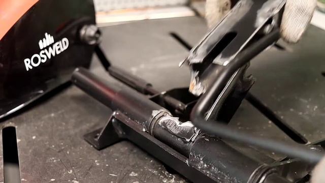 Ремонт офисного кресла при помощи сварочного аппарата Rosweld TIG 500 AC/DC смотреть онлайн