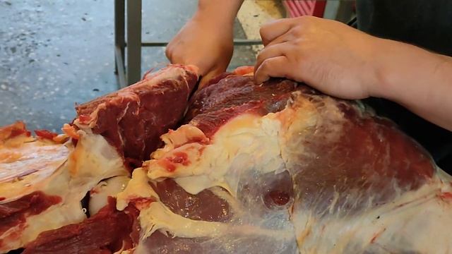 разделка нк задка говядины , по вашим просьбам дорогие .eine Rinderkeule schneiden смотреть онлайн